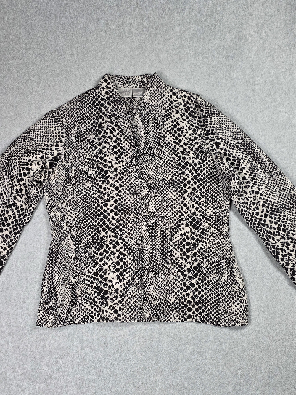 Jacqueline Ferrar Black and Cream Snake-Print Blouse